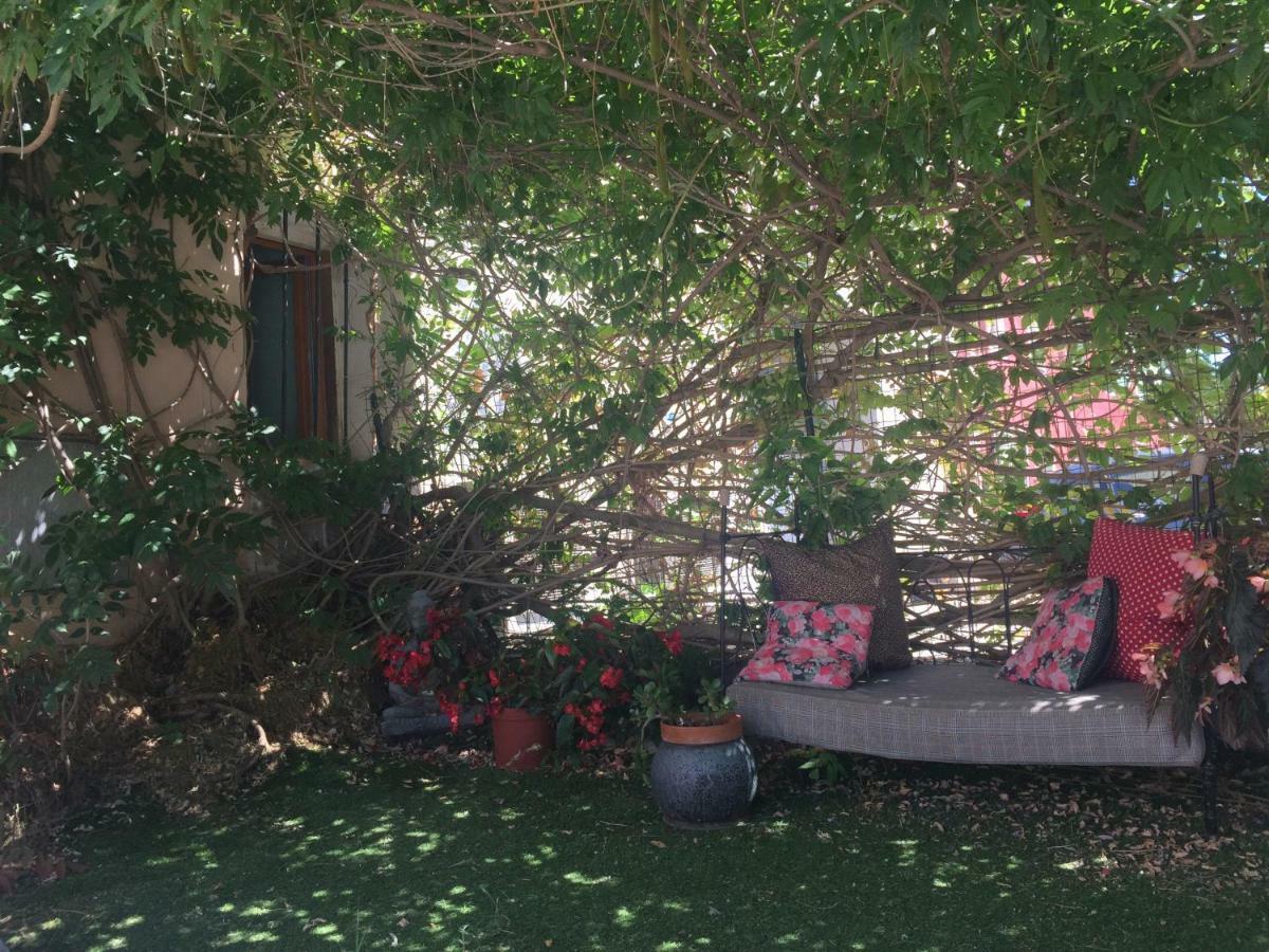 La Chambre Des Etangs Frejus Bagian luar foto