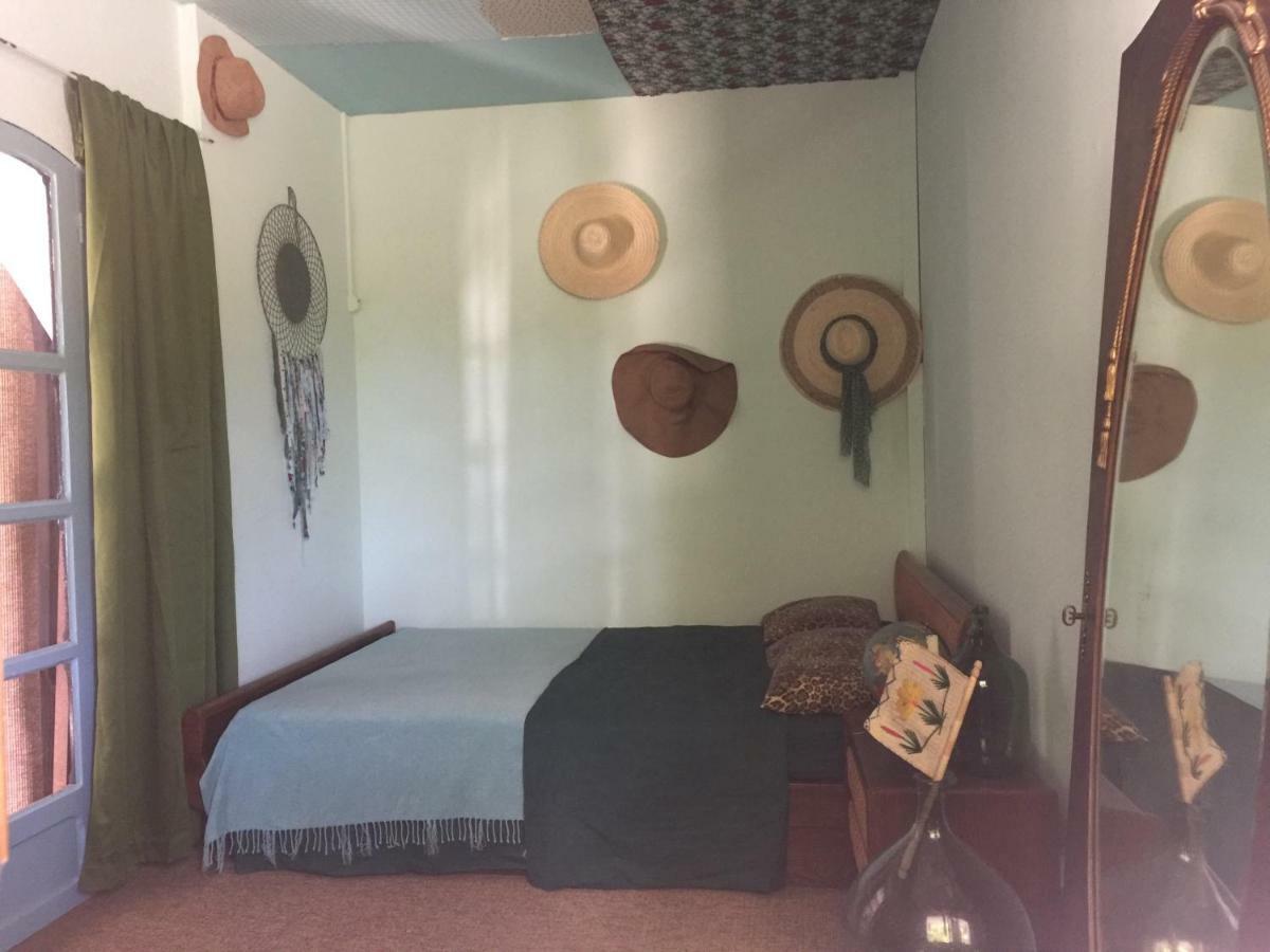 La Chambre Des Etangs Frejus Bagian luar foto